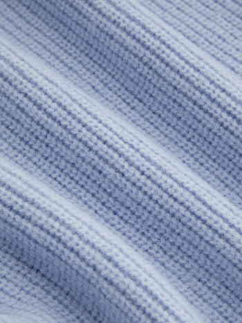 Stickad Polotröja Med Blomsterbroderi