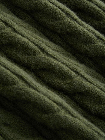 Flätstickad Croptopp Med Polokrage