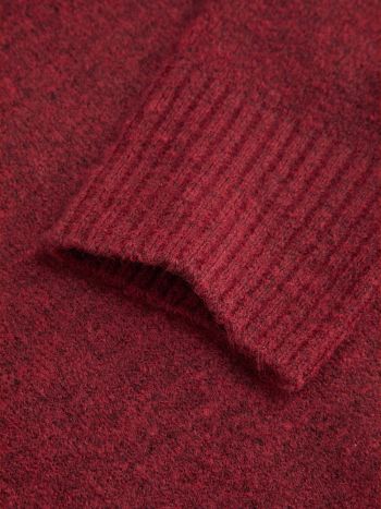 Stickad Asymmetrisk Långärmad Topp Med Båthals