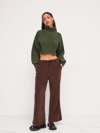 Flätstickad Croptopp Med Polokrage