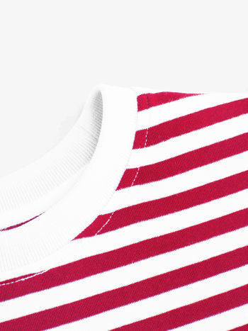 Randig Topp Med Markerad Midja