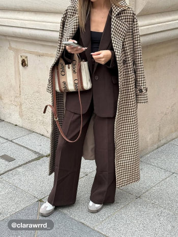 Vida Byxor Med Plissering Och Mellan Midja