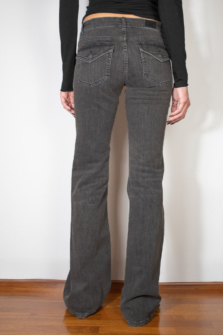 Låga Flare Jeans